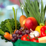Top 10 Ways to Manage Food Brought in by Visitors Featured Image