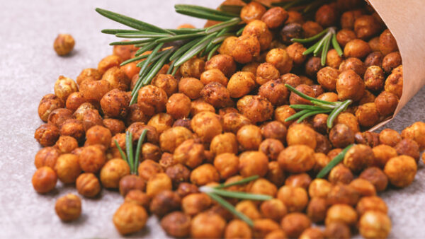 Top 10 Ways to use Chickpeas Featured Image
